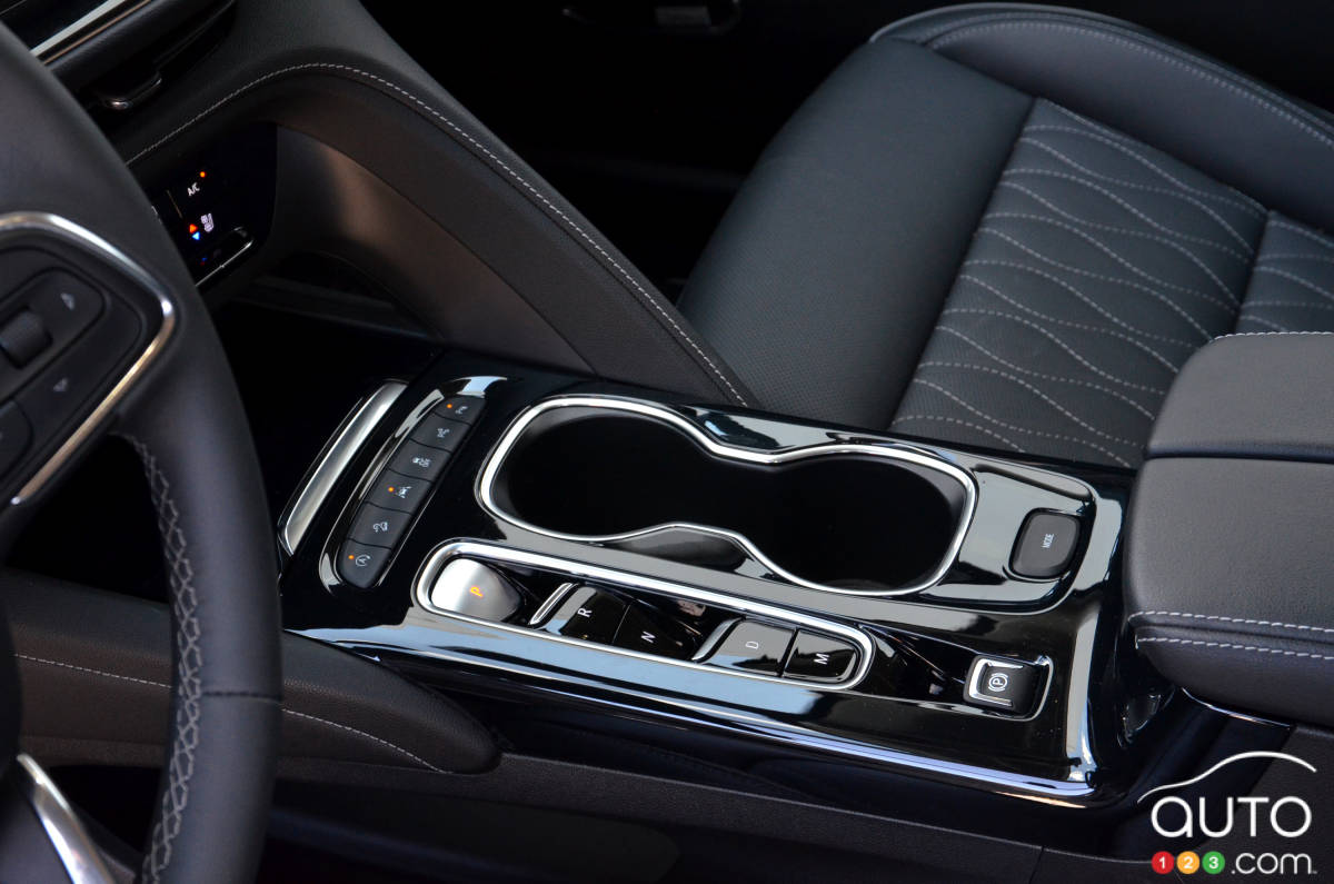 Buick Envision Avenir 2021, bas de console